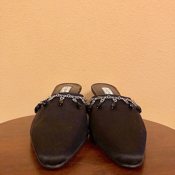 🆕 Brighton ZIZI Black Satin W/ Silver & Bead Mule - Picture 3 of 8